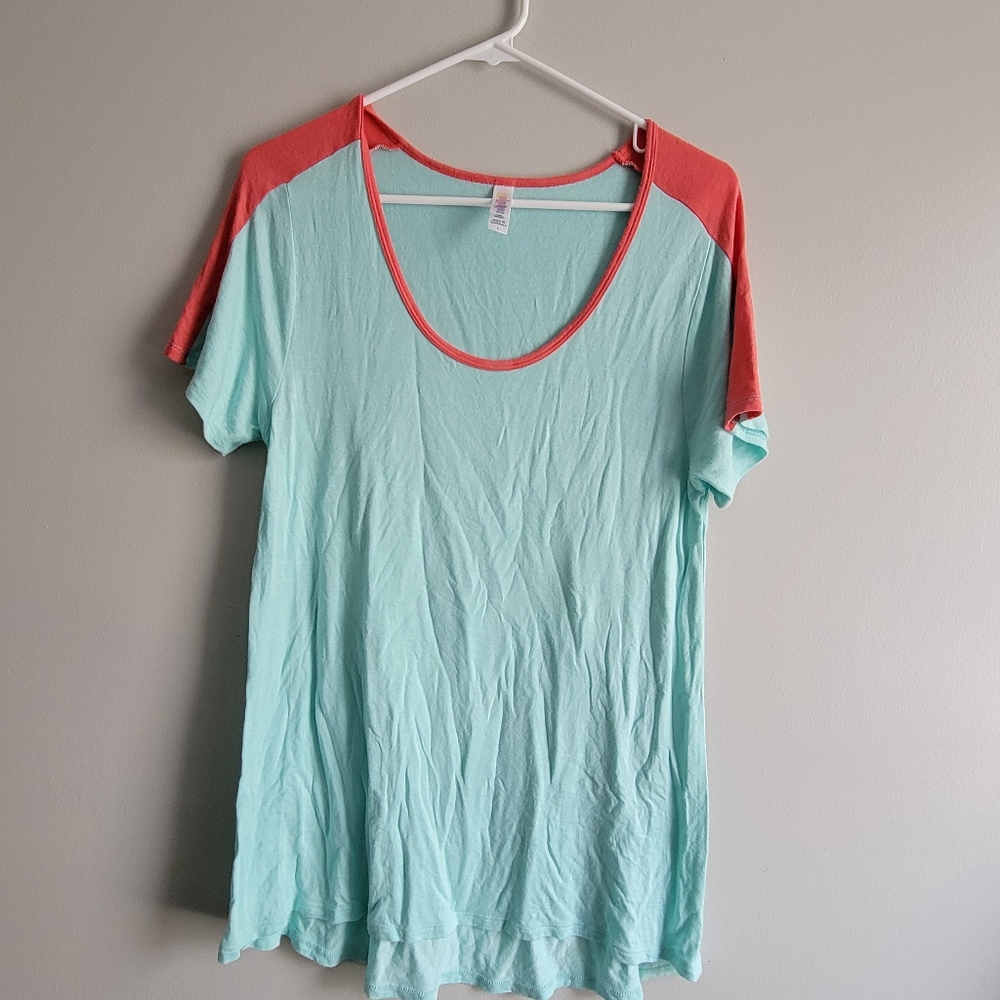 LulaRoe Classic Tee